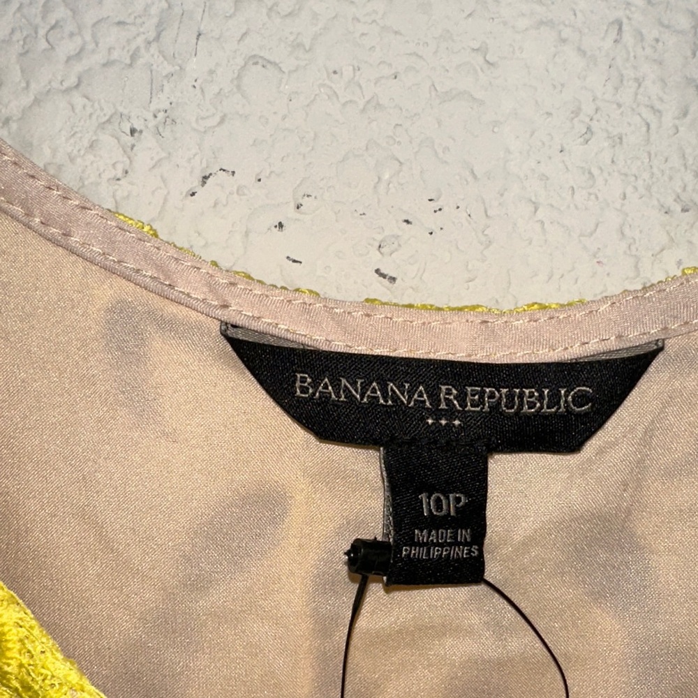 Banana Republic‎ Sunny Yellow Lace Mini Dress - Picture 4 of 9